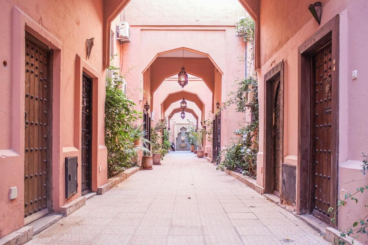 Riad A Marrakech Dans La Residence Touristique Al Qaria Assiyahia Marrakesh Esterno foto
