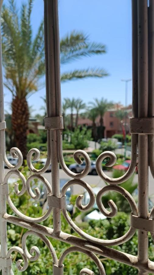 Riad A Marrakech Dans La Residence Touristique Al Qaria Assiyahia Marrakesh Esterno foto