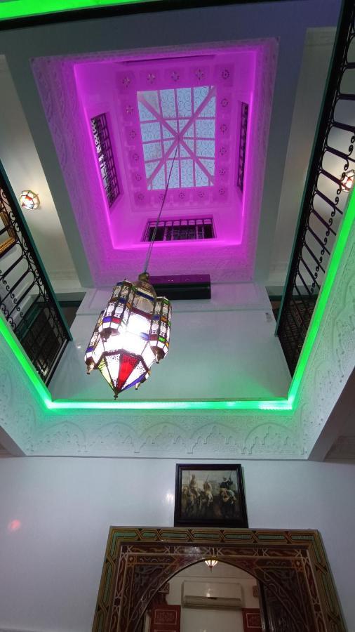 Riad A Marrakech Dans La Residence Touristique Al Qaria Assiyahia Marrakesh Esterno foto