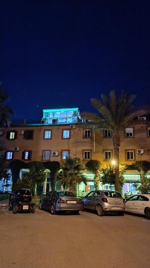 Riad A Marrakech Dans La Residence Touristique Al Qaria Assiyahia Marrakesh Esterno foto