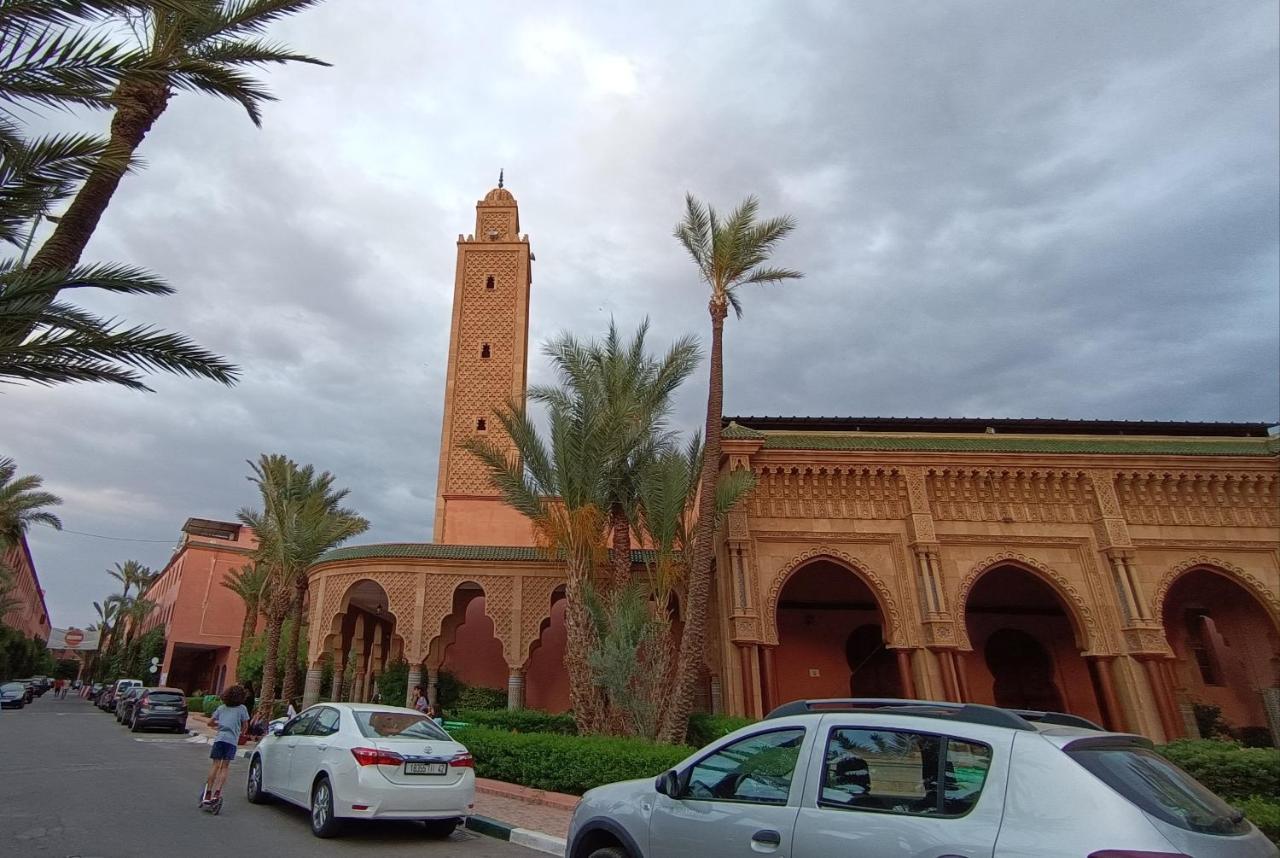 Riad A Marrakech Dans La Residence Touristique Al Qaria Assiyahia Marrakesh Esterno foto
