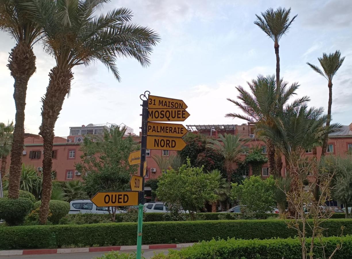 Riad A Marrakech Dans La Residence Touristique Al Qaria Assiyahia Marrakesh Esterno foto