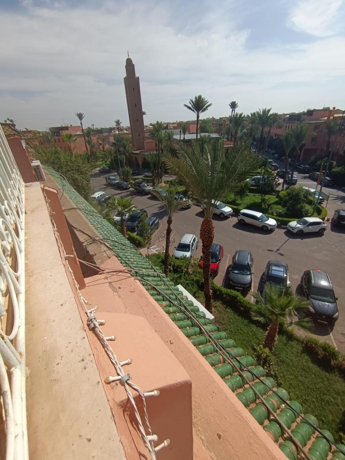 Riad A Marrakech Dans La Residence Touristique Al Qaria Assiyahia Marrakesh Esterno foto